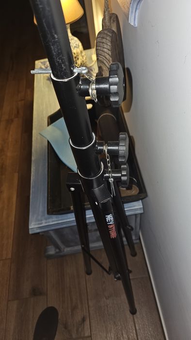 Statyw do głośników lub oświetlenia