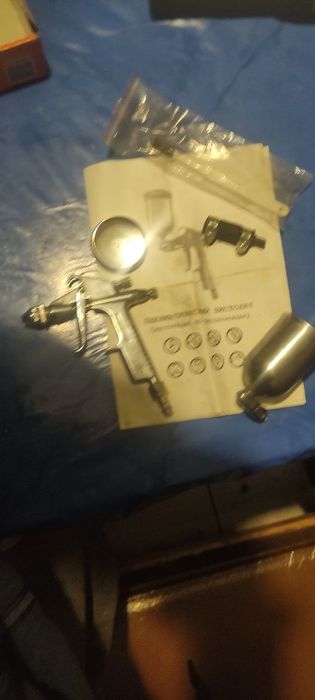 Аэрограф, пневмопистолет