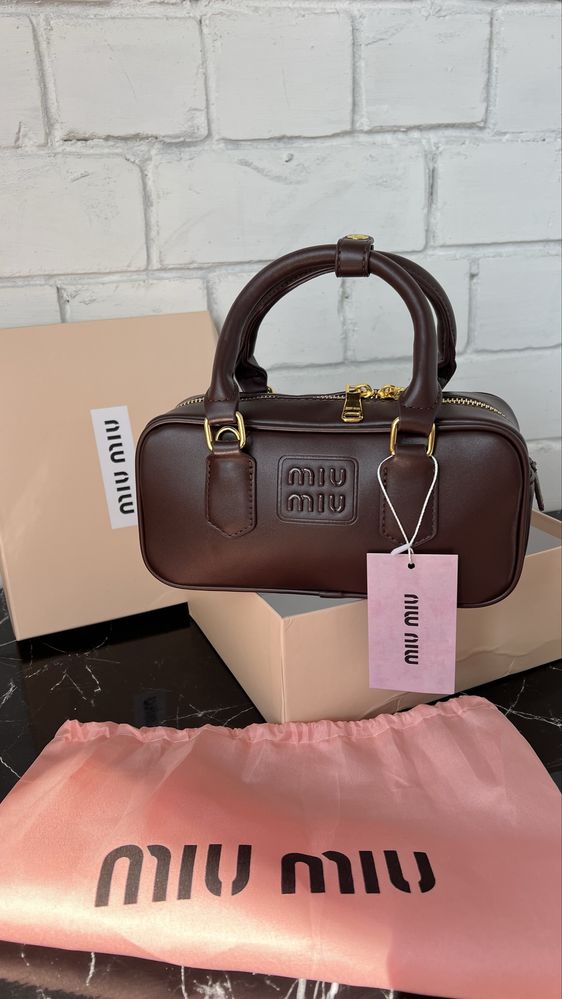 Сумка miu miu шкіра