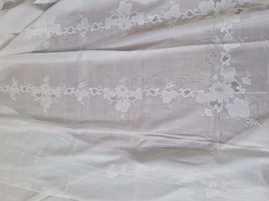 Toalha em organza / organdi de linho