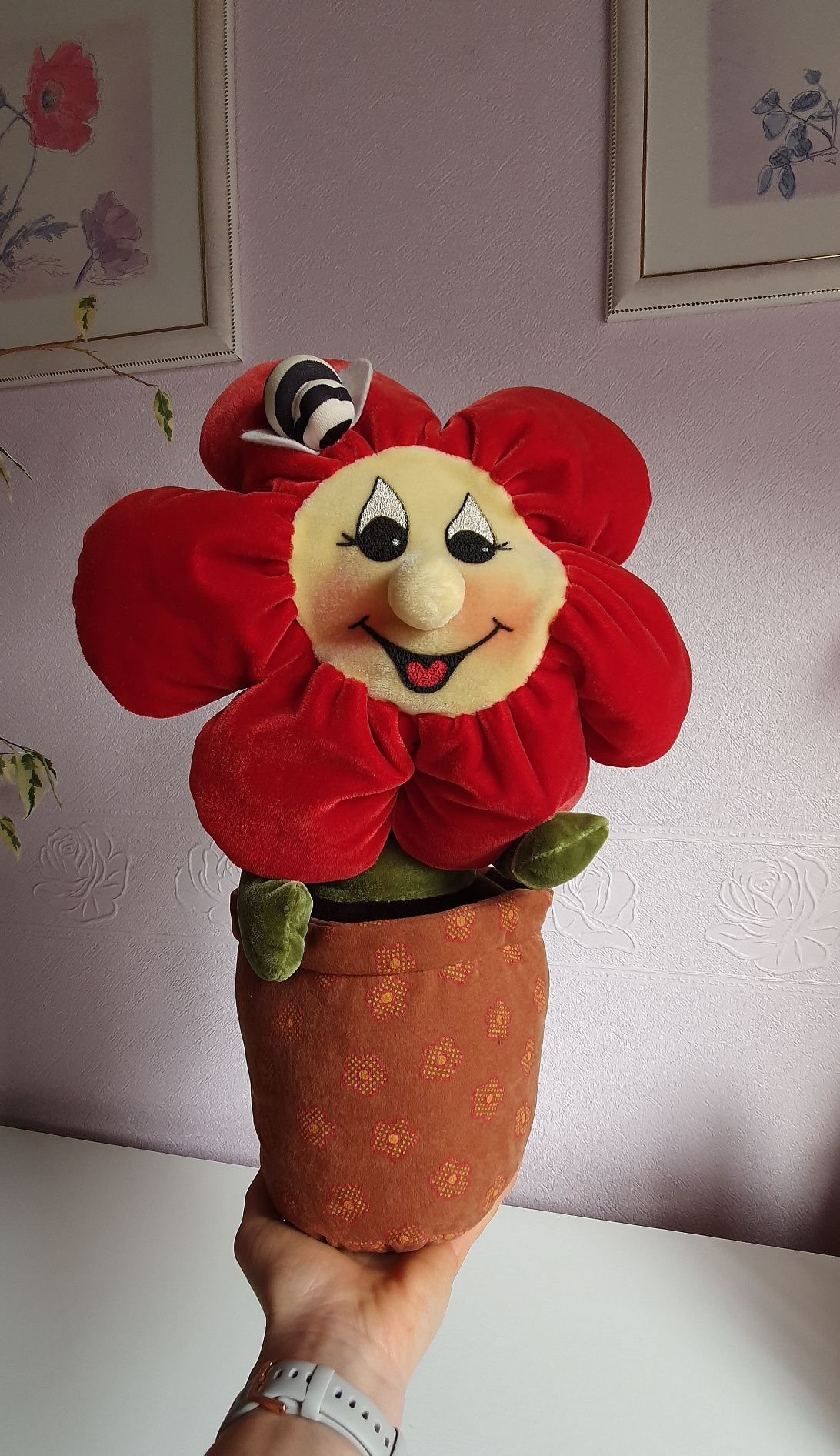 Іграшка м'яка Квітка у вазоні горщику
