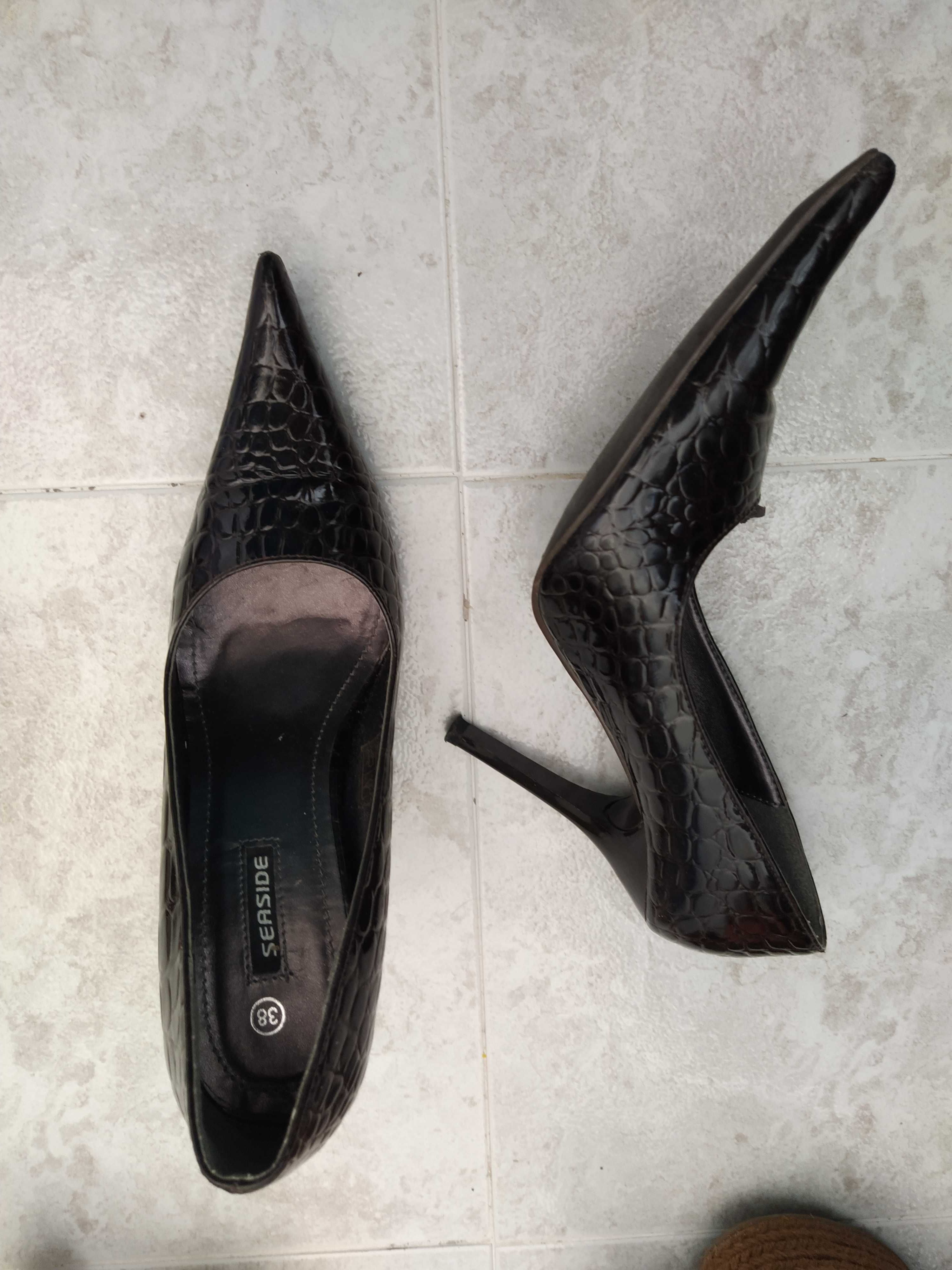 Sapatos, como novos - Promoção TUDO a 7,5€