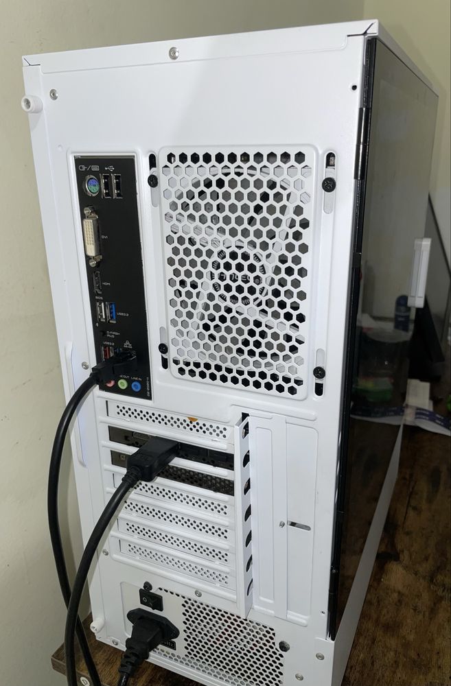 Computador Gamer R5600x 4060ti 32GB RAM