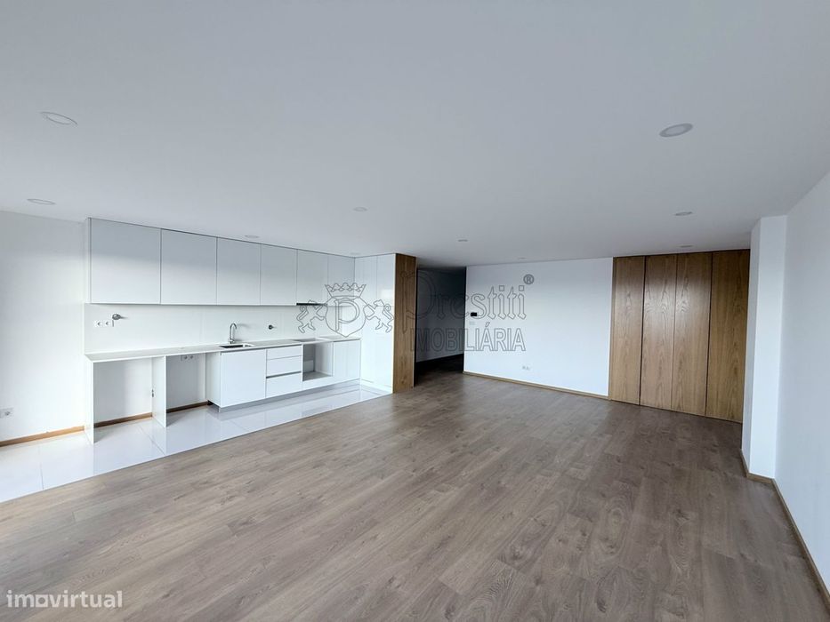 Apartamento T2 para Arrendar em Guimarães