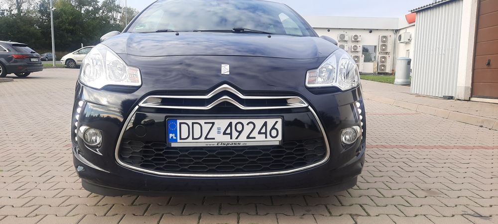 Citroen DS3 1,6HDI  bogate wyposażenie już zarejestrowany bezwypadkowy