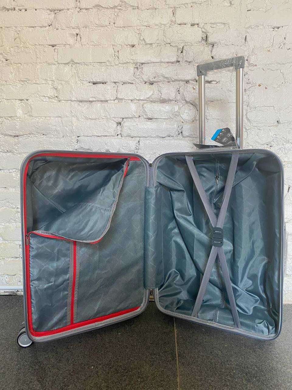 валіза(чемодан) на колесах 0307