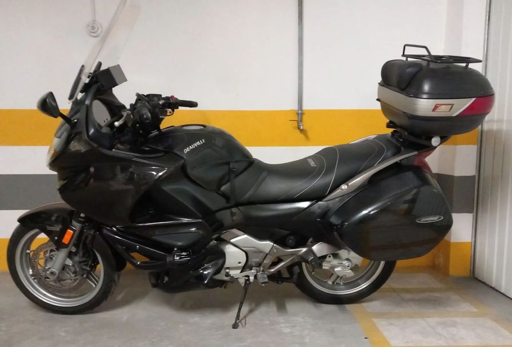 Honda Deauville NT 700 VA