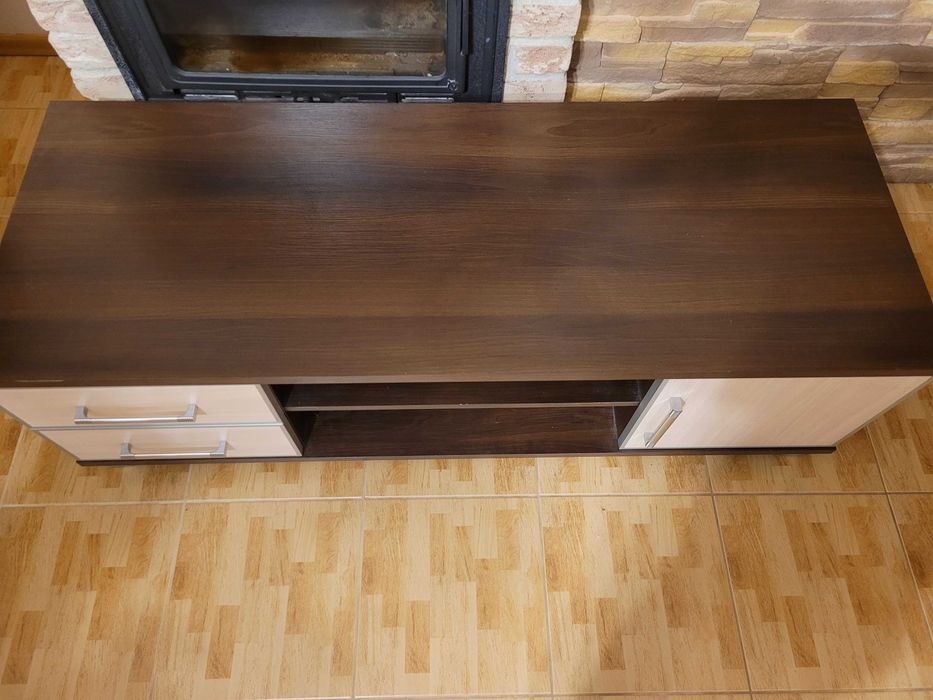 Szafka RTV w bardzo dobrym stanie