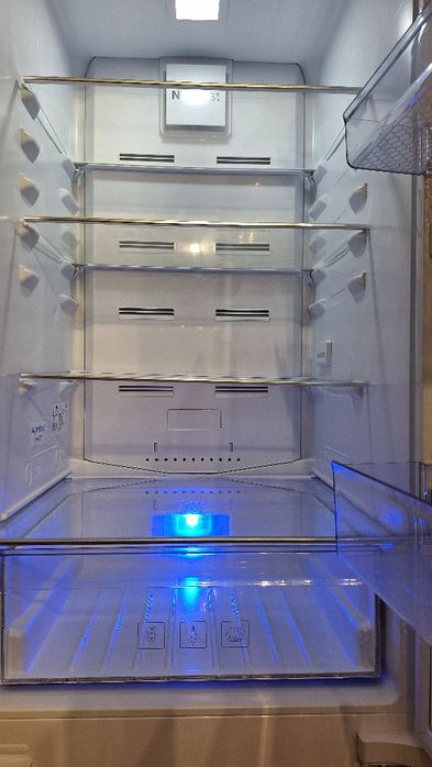 Lodowka Beko BCNA275E22S do zabudowy, No frost