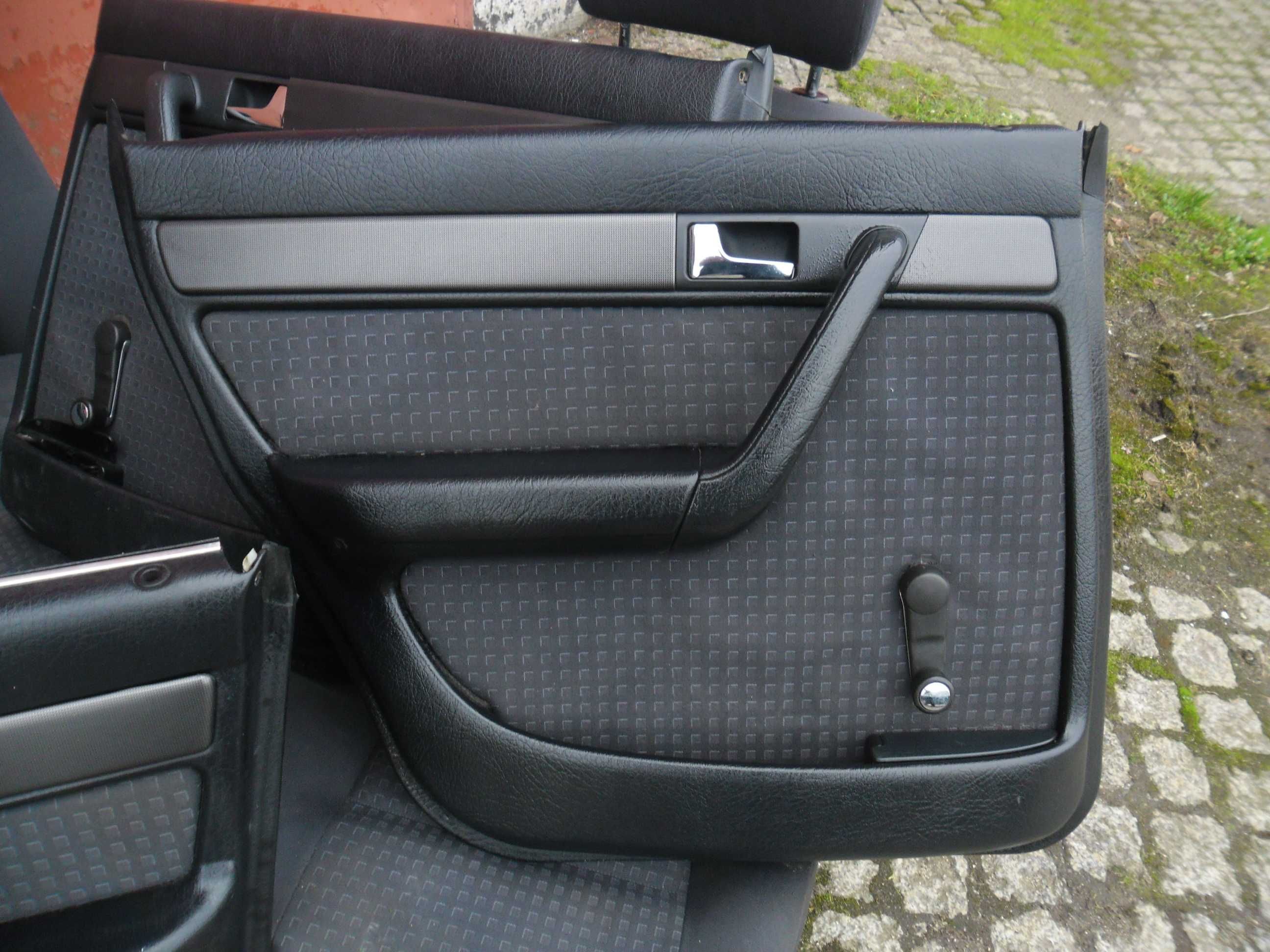 Komplet boczków drzwi AUDI A6 C4 , 100  dekor- SEDAN