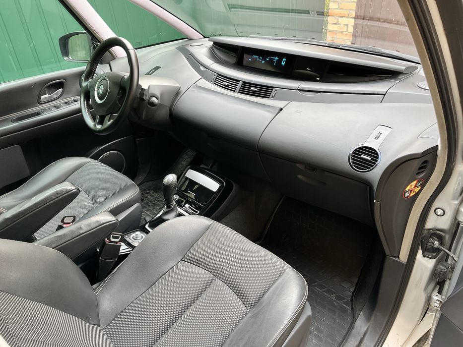 Renault espase 4, 2,0 tdi ( акпп )