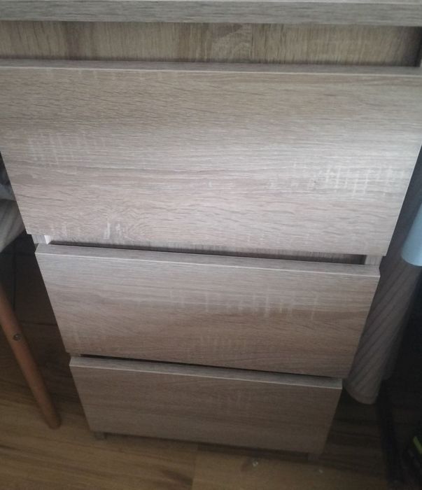 Pilne Mam na sprzedaż toaletke wraz z krzesłe można bez krzesła