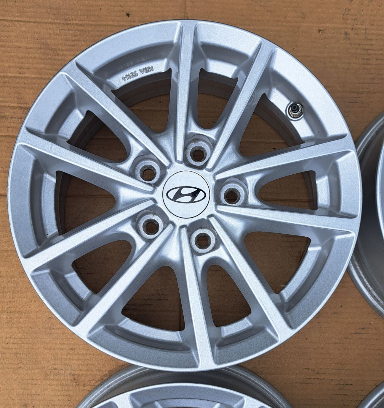 Felgi 15 5x114.3 Hyundai i30 ix20 Kia Ceed Venga Soul alufelgi JAK NOW