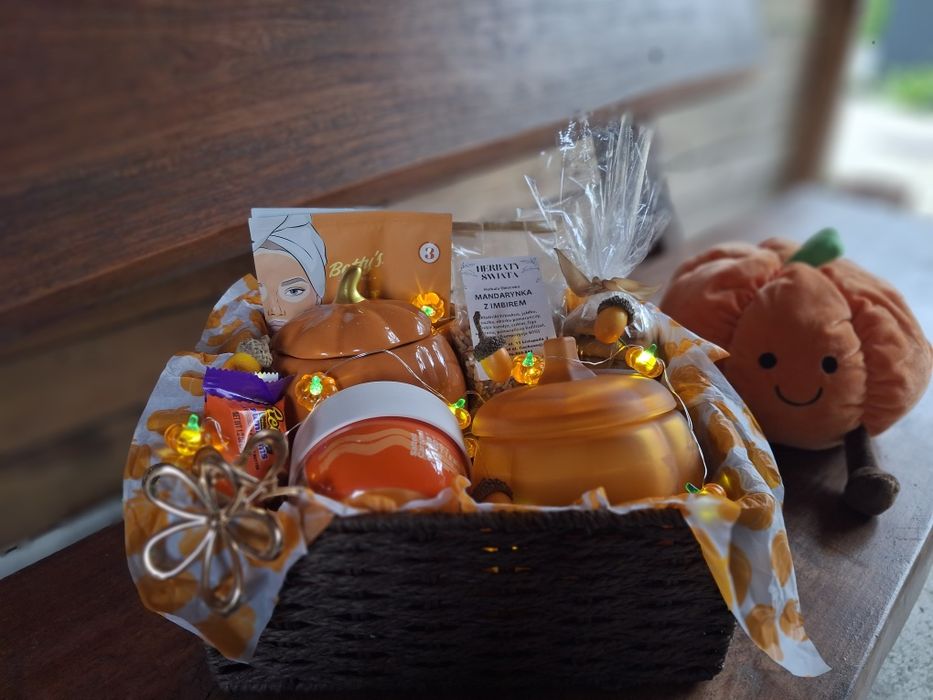 Jesienny kosz prezentowy- Boo Basket