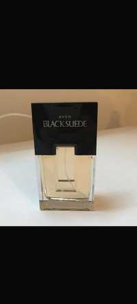Perfumy black suede