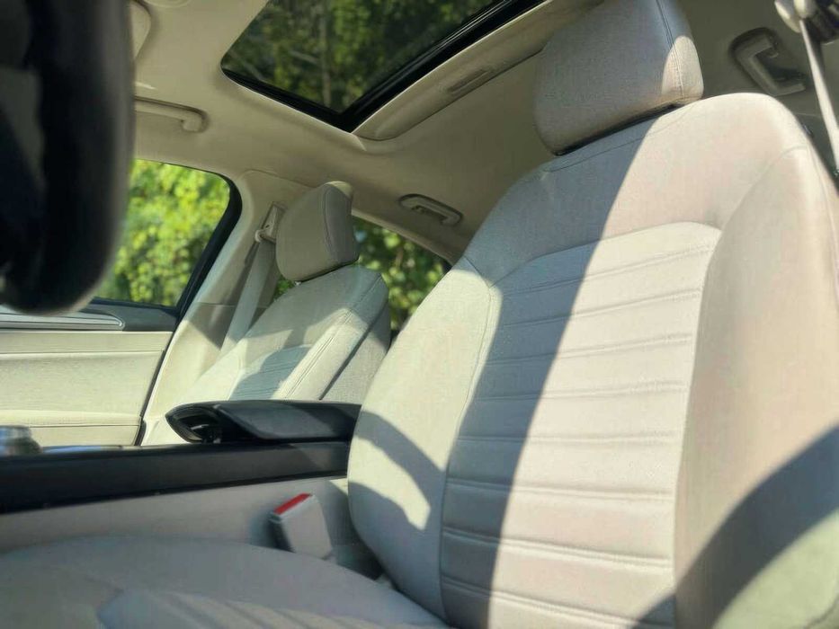 Ford Fusion SE      2019