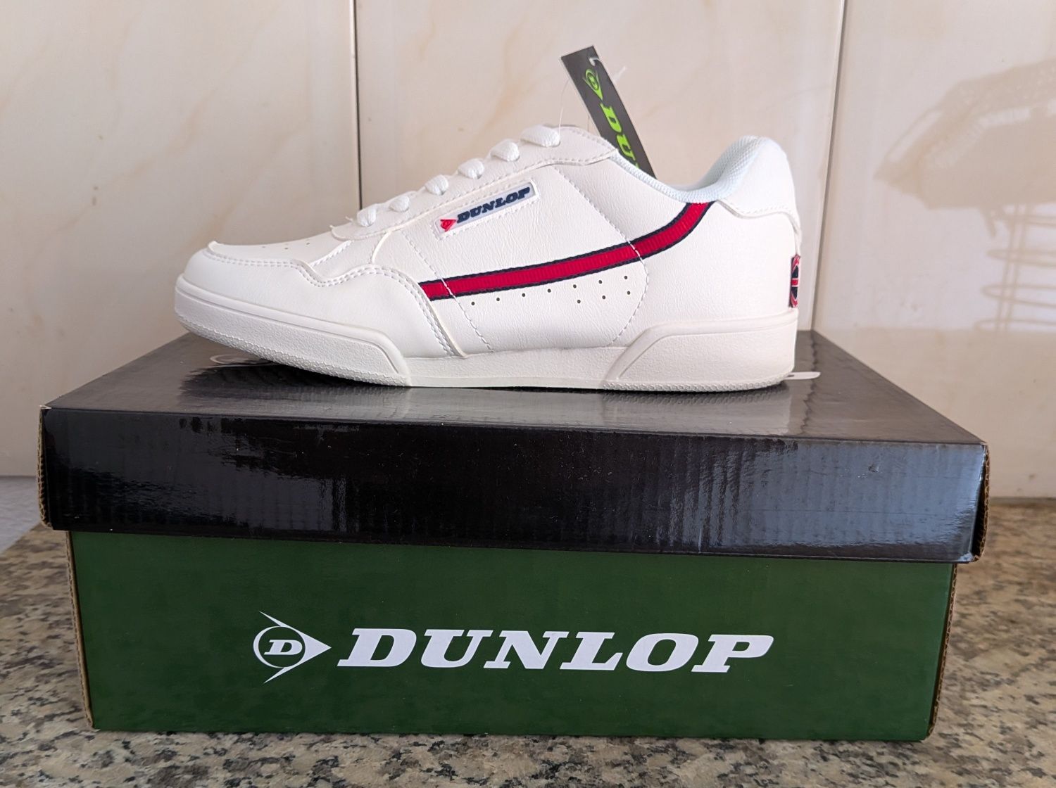 Sapatilhas brancas Dunlop