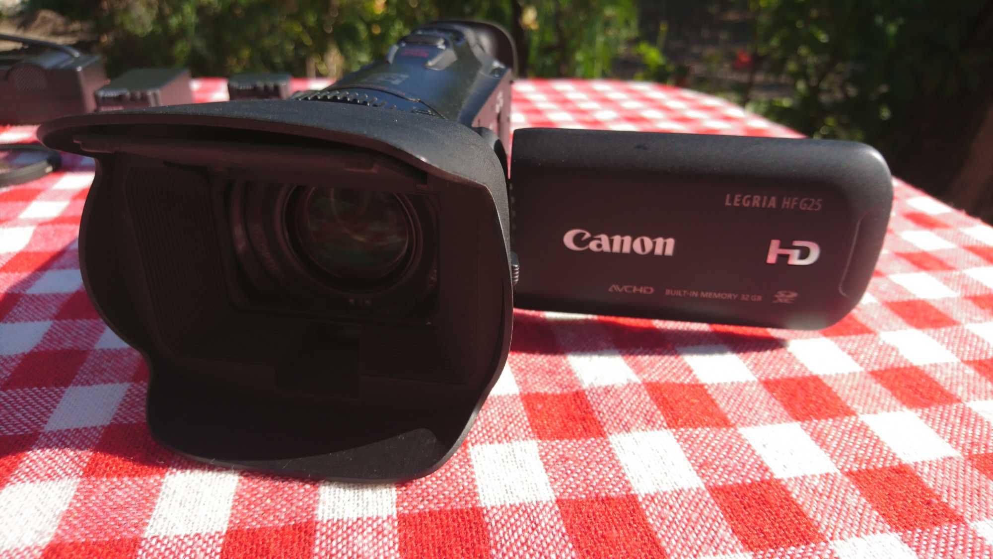 Відеокамера Canon LEGRIA HF G25