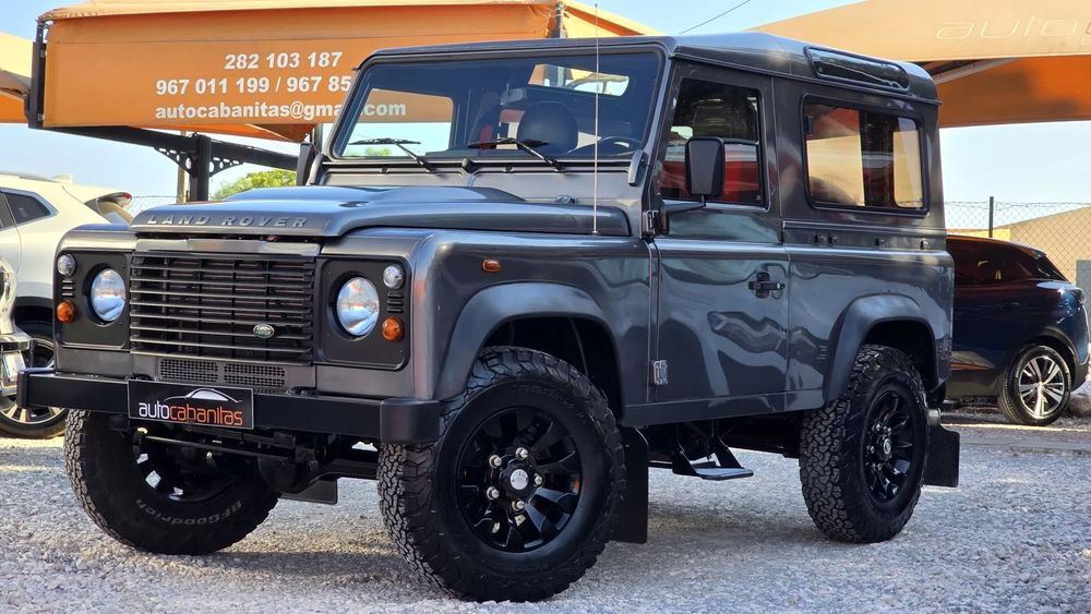Land Rover Defender 90 SW 2.2 CRD E