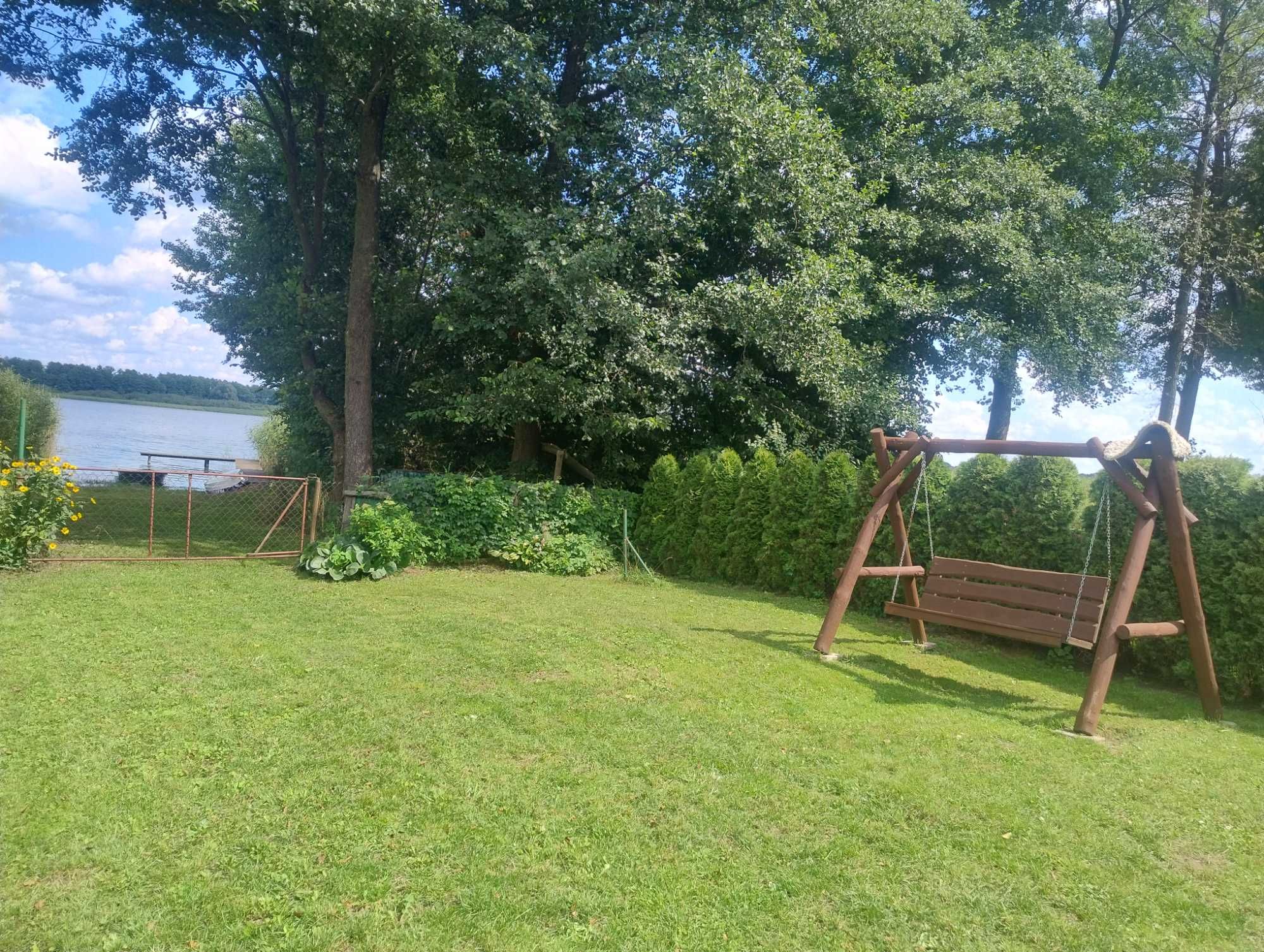 Domek nad jeziorem- Mazury- Linia Brzegowa, Prywatny Pomost