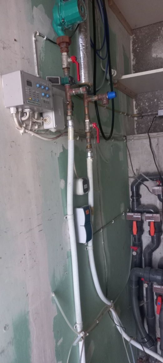 System dezynfekcji i sterowania basenem . Generator chloru