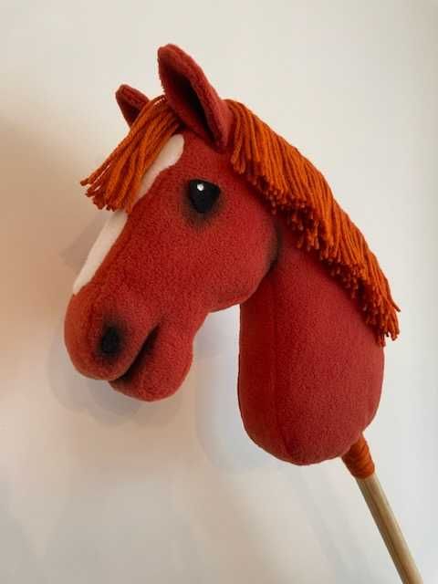 Hobby horse kasztanowaty