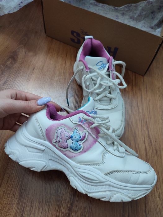 Buty sportowe dziewczęce Disney Stitch rozmiar 33