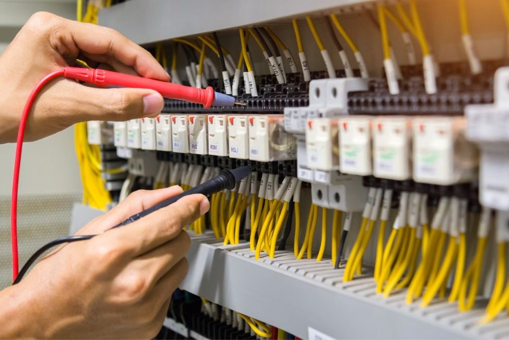 Elektryk z uprawnieniami, kompleksowe usługi elektryczne Warszawa