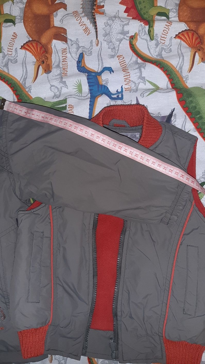Курточка с жилеткой(комплект) для мальчика 3 - 4 года