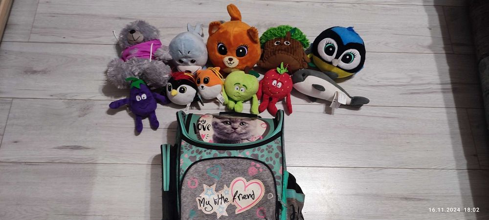 Maskotki plus plecak