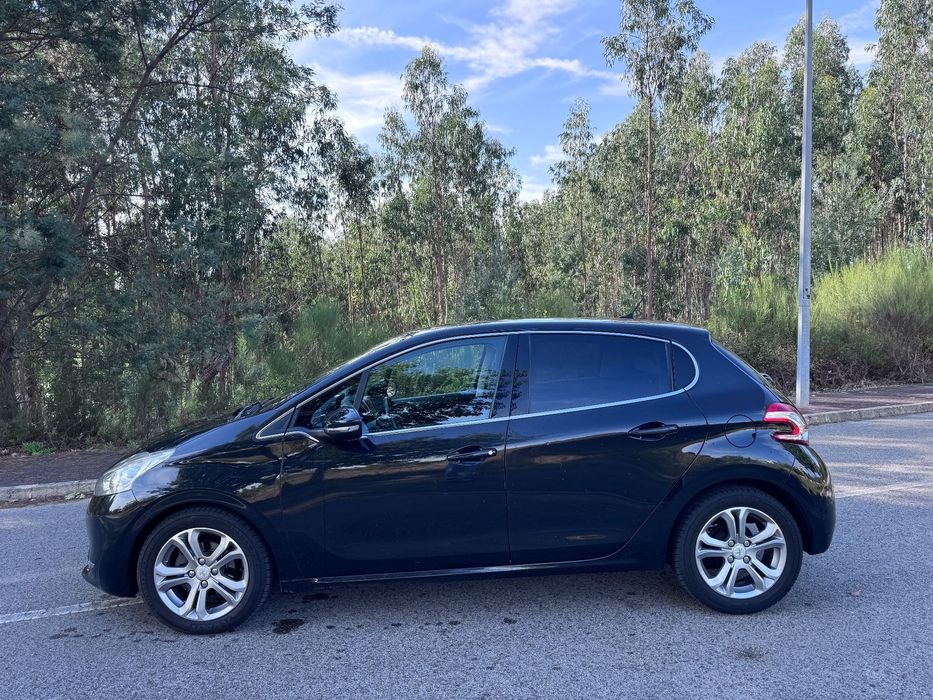 Peugeot 208 1.2 VTi Allure