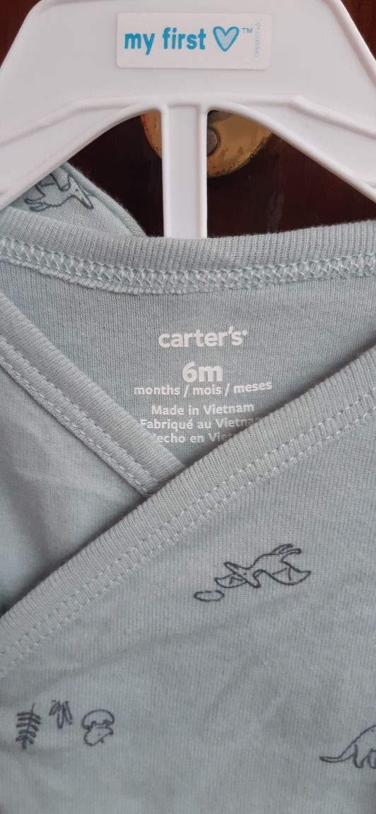 Костюмчик Carter's