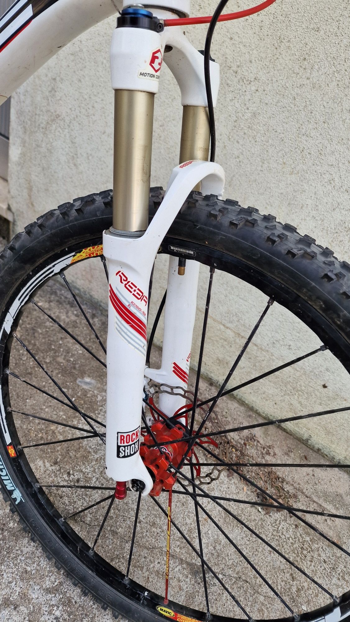 Bicicleta cube carbono