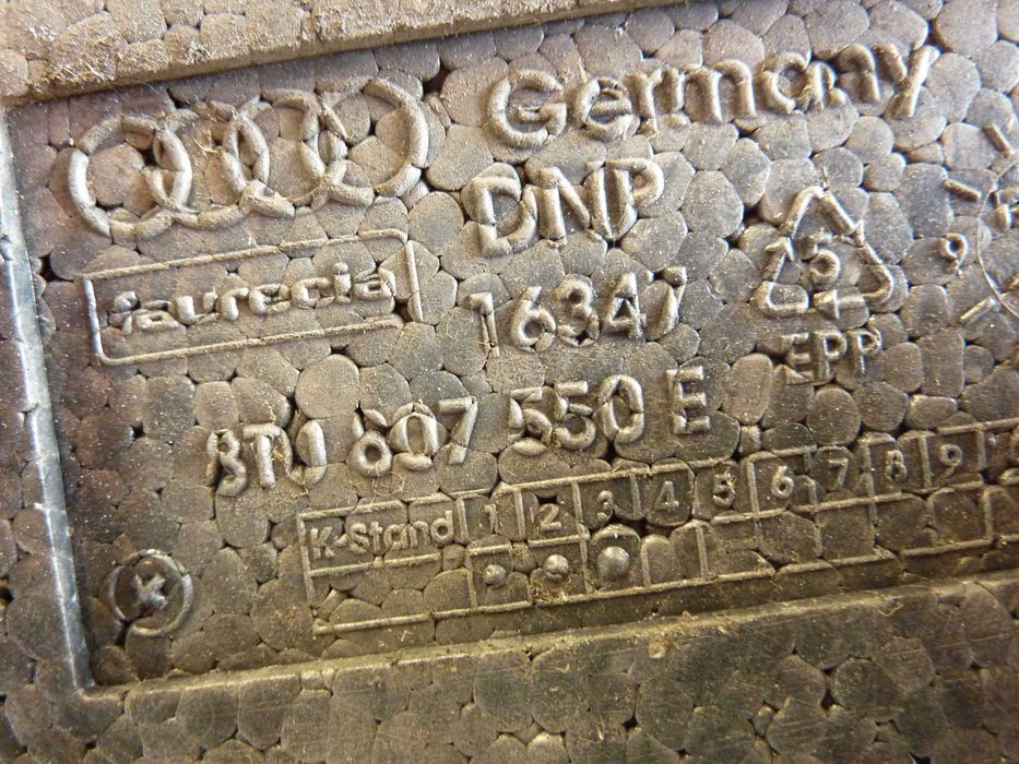 AUDI A5 8T lift pianka absorber zderzaka przód przedniego 8T0.807550E