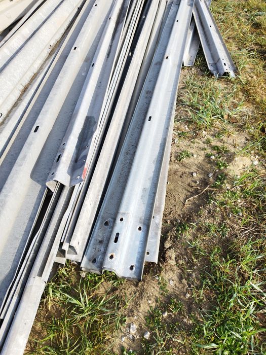 Bariera drogowa płot kojec wygroda transport