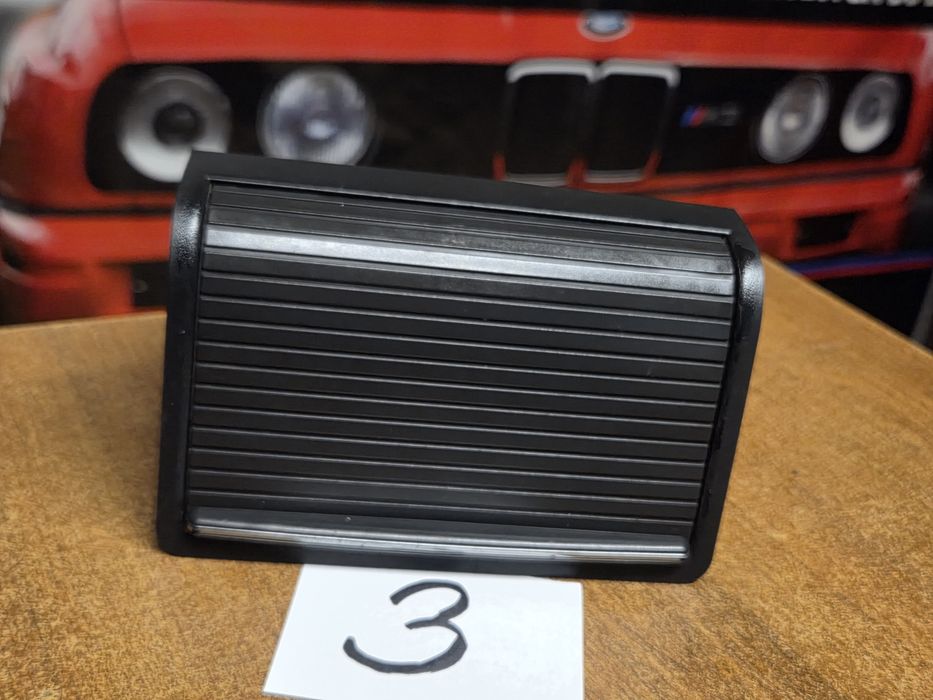 BMW E46 Roletka Schowek Popielniczka Podłokietnika Tunelu Tylnego Tył