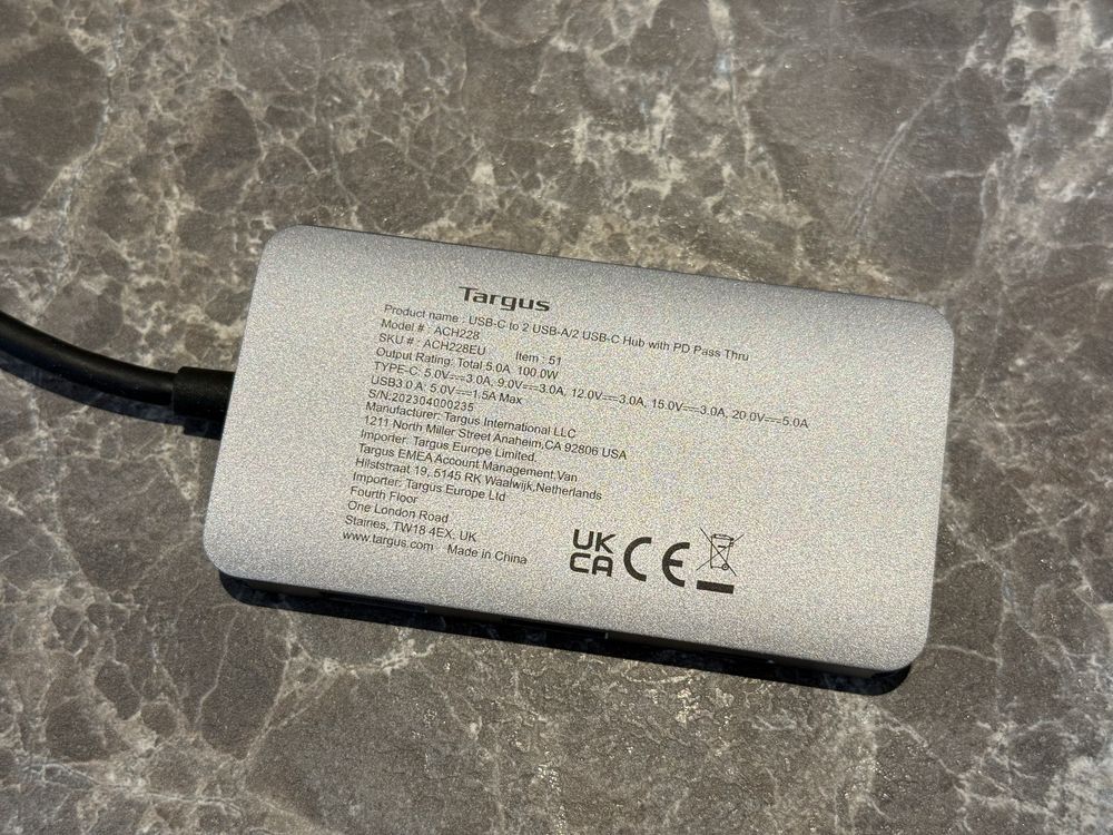 Targus USB-C - 2xUSB, 2xUSB-C HUB
