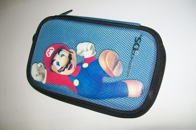 kolekcjonerskie etui dla Nintendo DS seria Mario