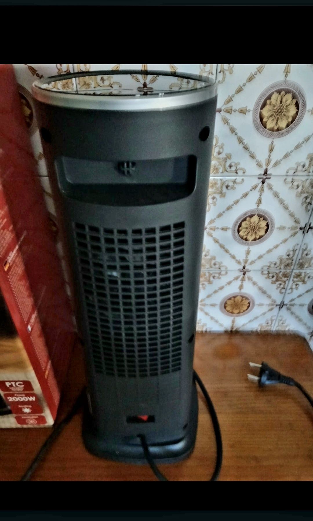 Aquecedor semi-novo com comando