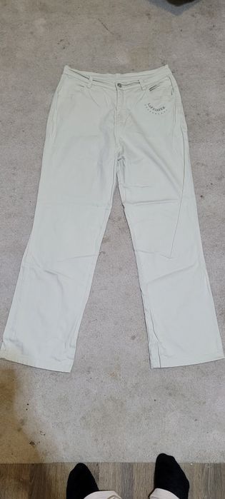 Продам чудовий котоновий жіночий костюм