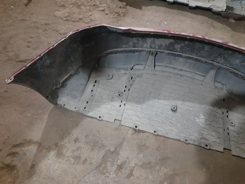 Tesla S бампер задний в сборе