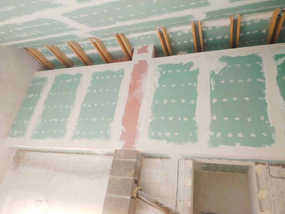 Zabudowy G/K, sufity podwieszane, podłogi, malowanie, kafelkowanie,