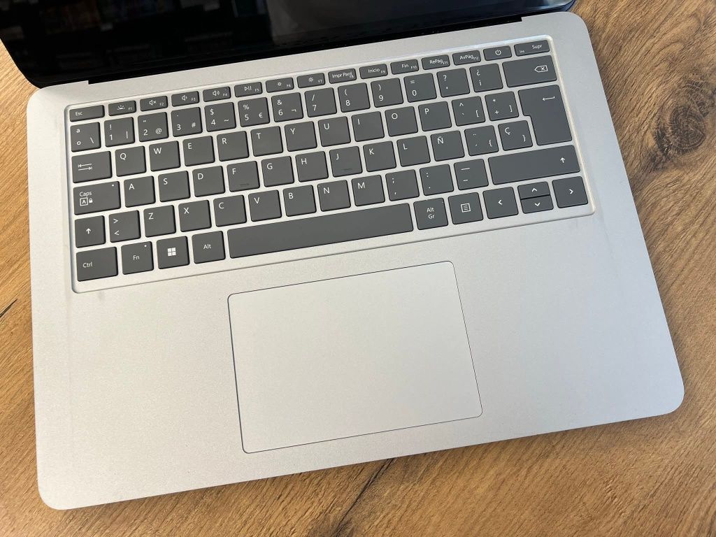 Laptop Microsoft Surface Studio i7 11gen 16GB 512GB RTX 3050Ti dotyk 2