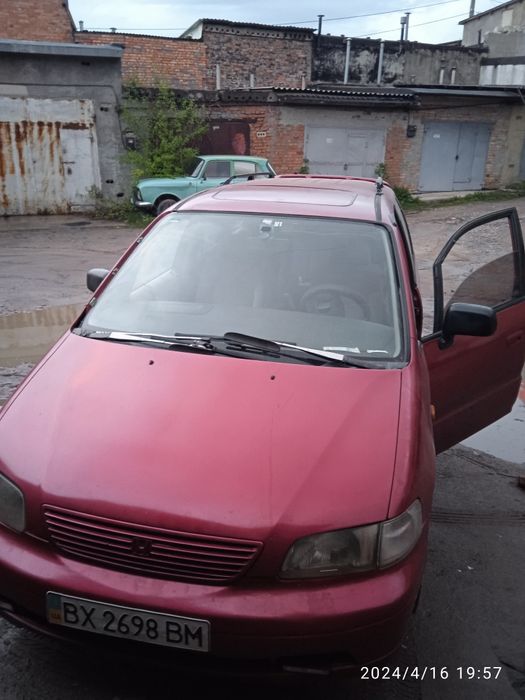 Продається авто хонда шатл 97р
