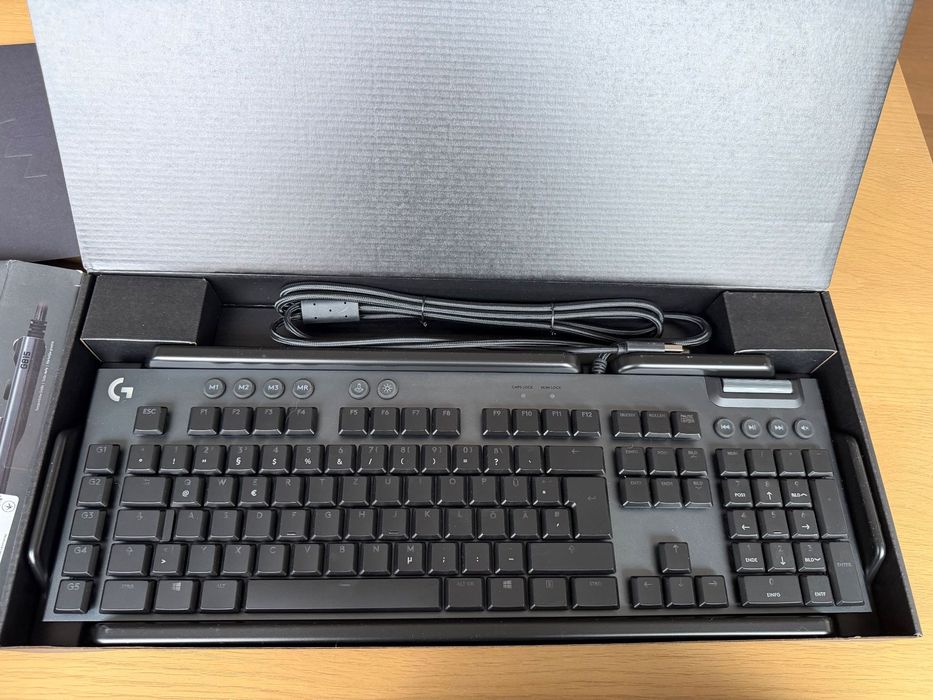 Клавіатура Logitech G815