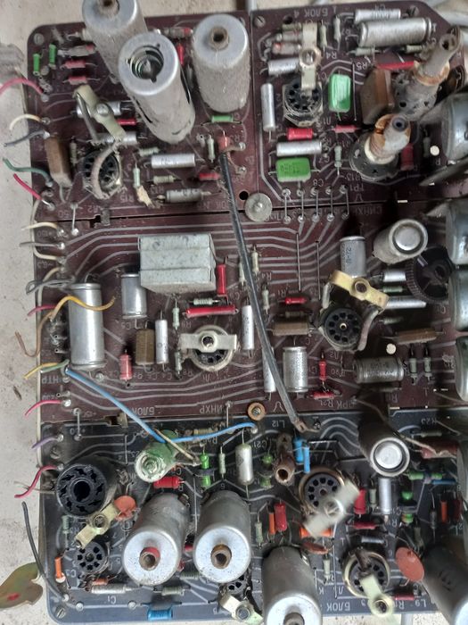 Плати з електрона