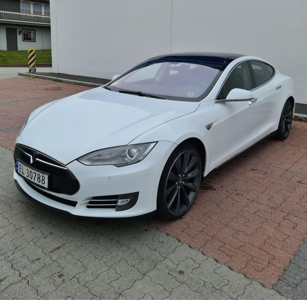 Tesla MS model S MS 2012-2015 Разборка Бампер крыло двери ляда