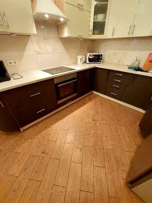 2-к 81м 10пов Кольцова бул. 14ж ЖК "Парковий"