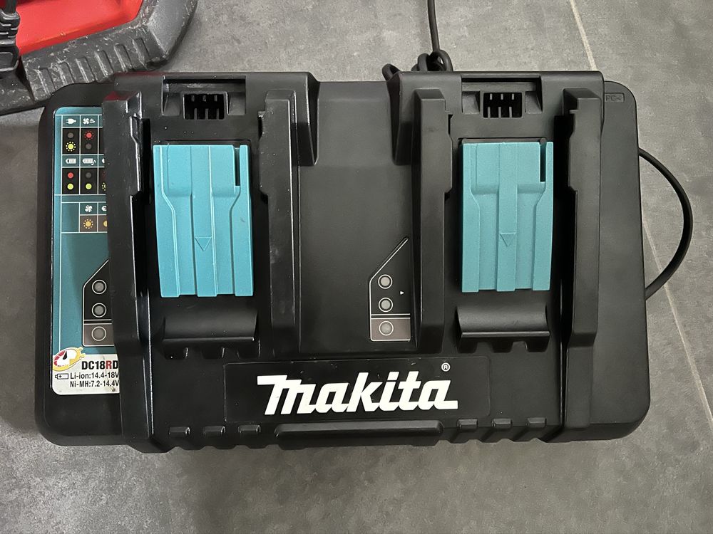 Зарядки, зарядні пристрої Bosch Мілвауке Макіта