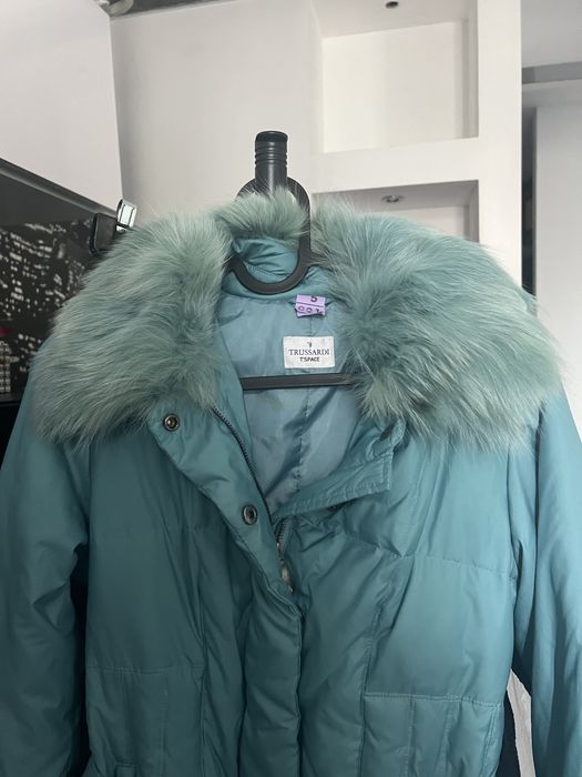 Пуховик жіночій Trussardi блакитний